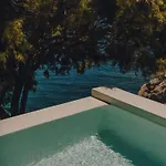 The Wild By Interni 5*