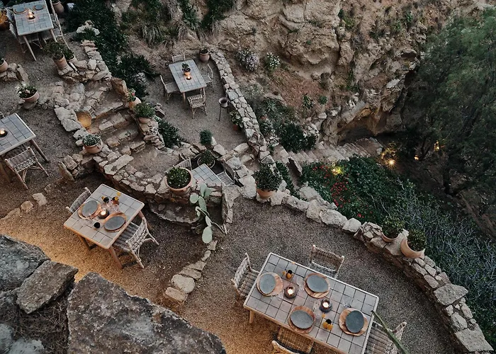 ذا وايلد باي إنتيرني كالافاتيس